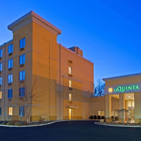La Quinta By Wyndham Danbury Hotel Bagian luar foto