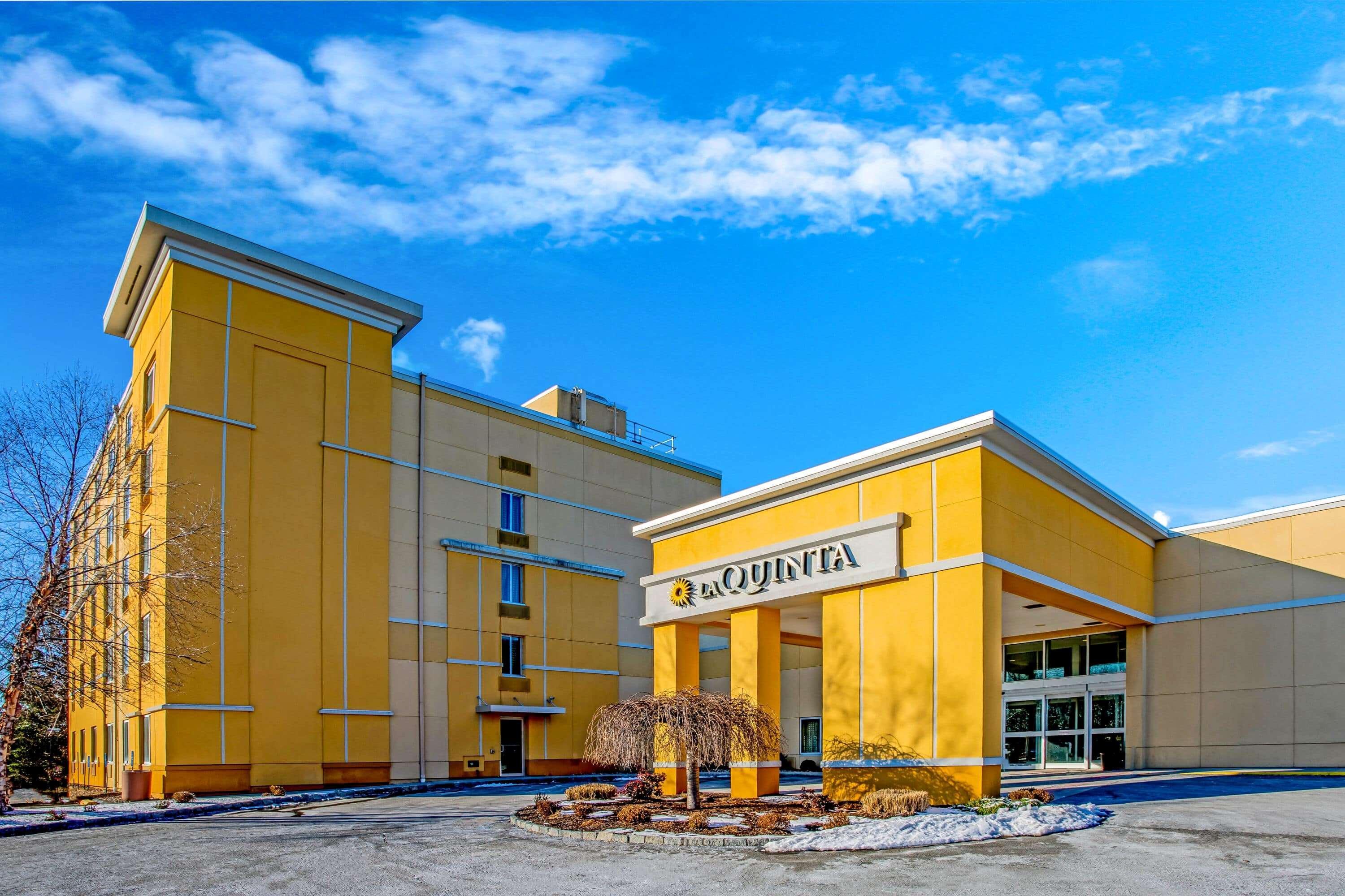 La Quinta By Wyndham Danbury Hotel Bagian luar foto