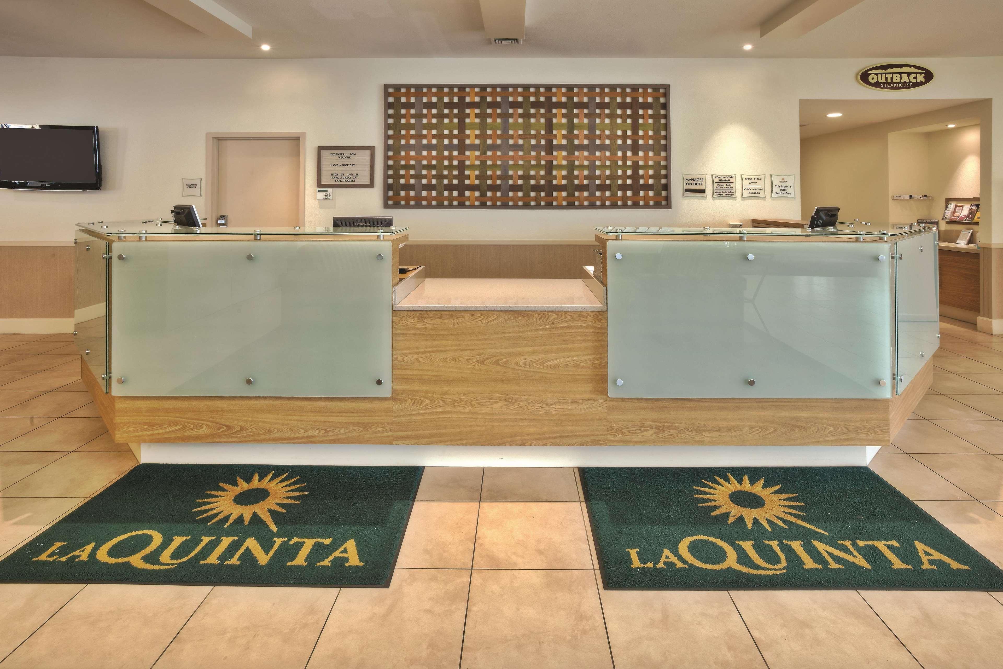 La Quinta By Wyndham Danbury Hotel Bagian luar foto